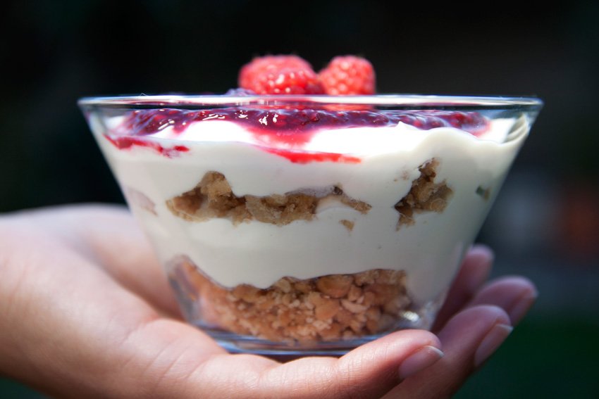 Na Cozinha – Cheesecake Falso de Framboesa Rápido