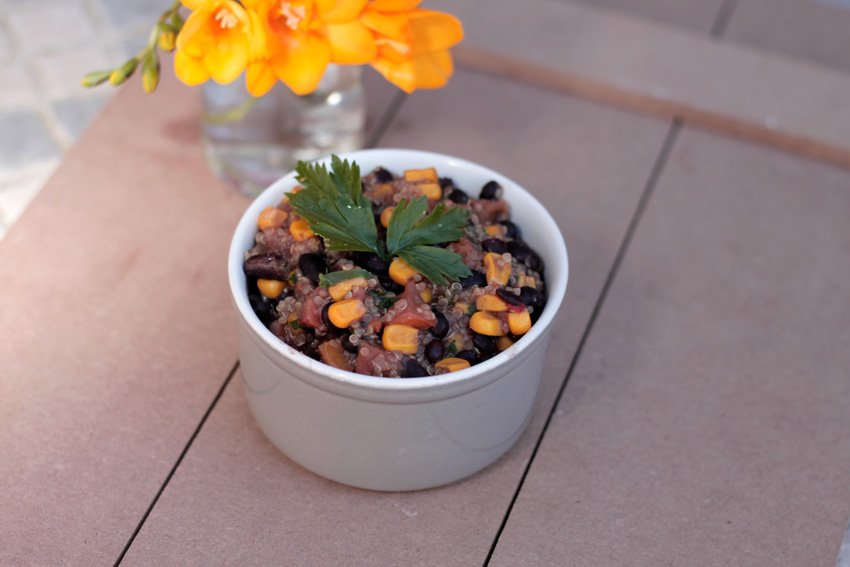 Na Cozinha – Quinoa Mexicana Vegan [Alecrim aos Molhos]