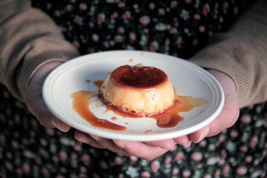 Na cozinha – Pudim de Leite Condensado Fácil [Cozinha para Dois]