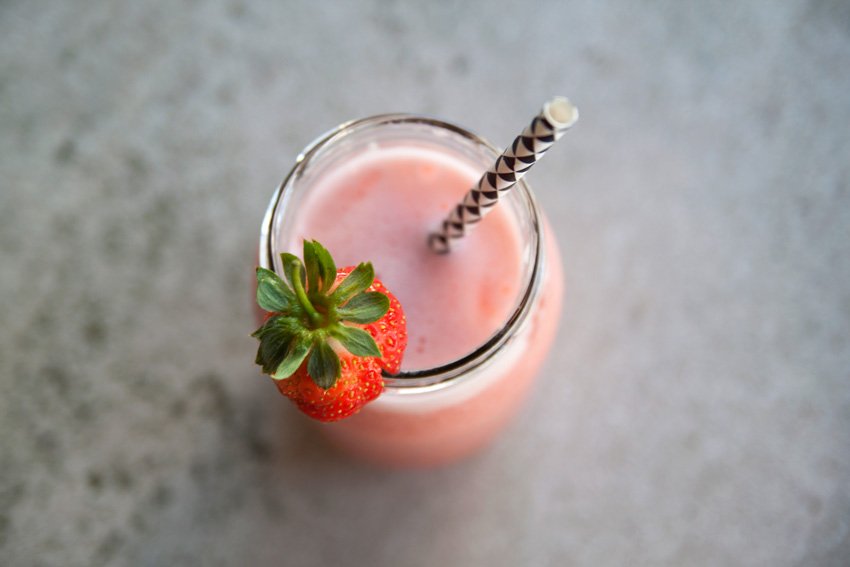 Na cozinha – Vitamina de Banana e Morango